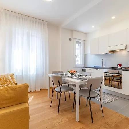 Venice 10 Min Modern 2br Free Parking * Mestre