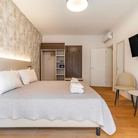 Venice 10 Min Modern 2br Free Parking Μέστρε