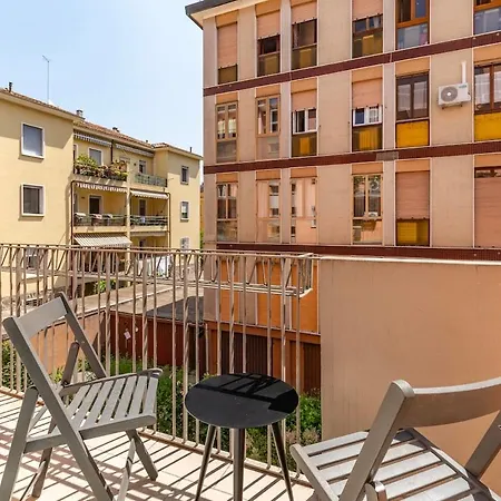 Venice 10 Min Modern 2br Free Parking *
