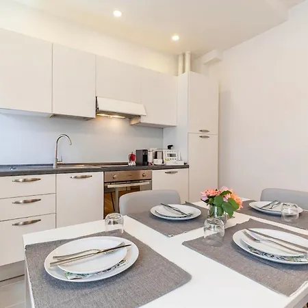 Venice 10 Min Modern 2br Free Parking *